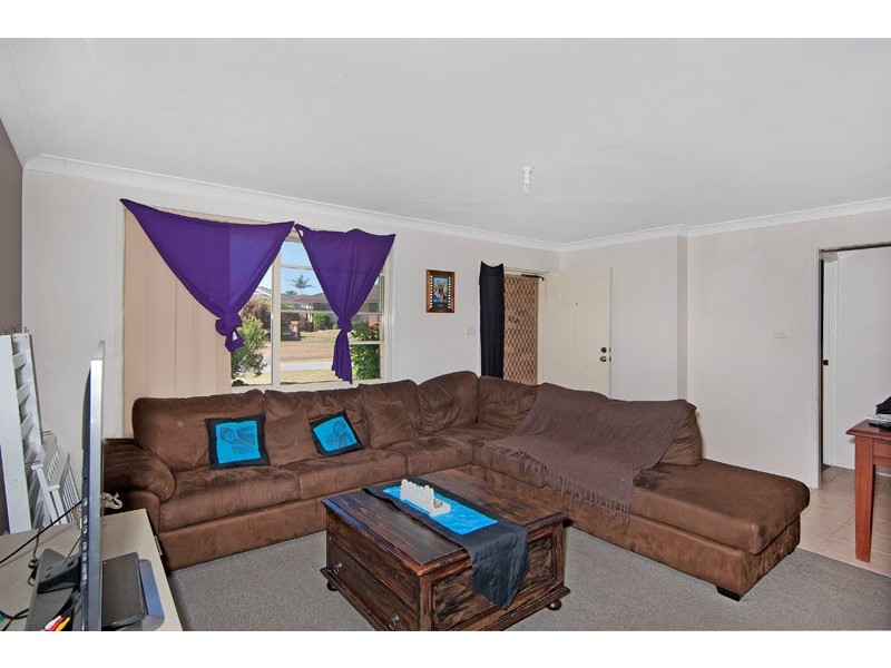 7 Supply Close, Bateau Bay NSW 2261