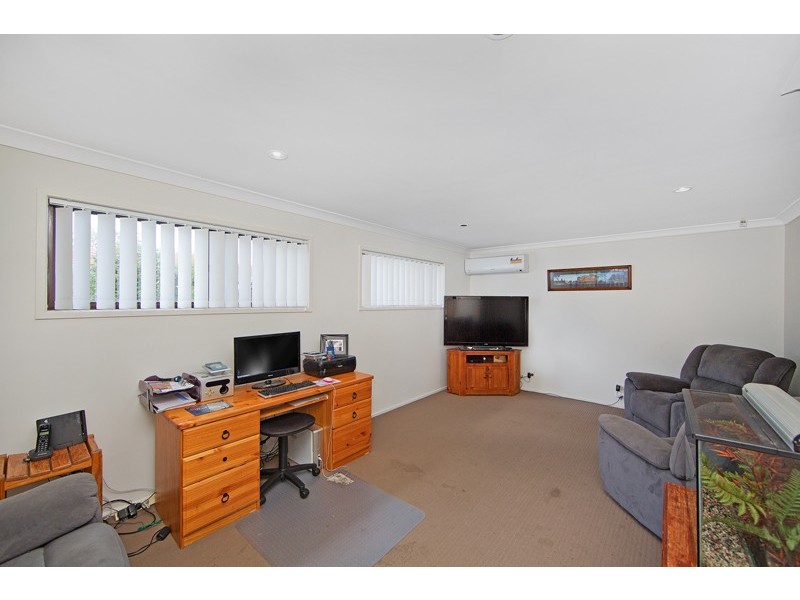7 Gregory Street, Berkeley Vale NSW 2261