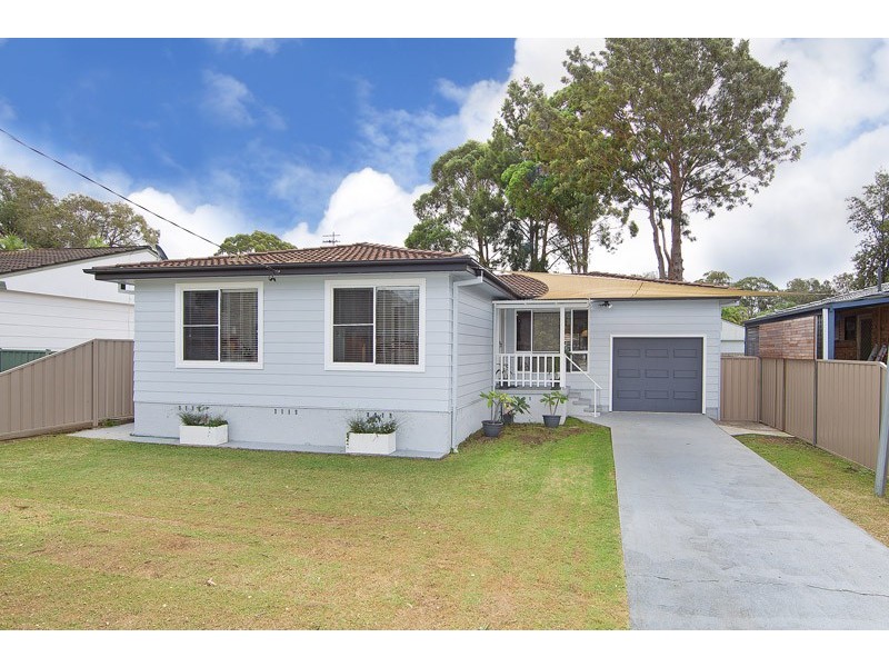 3 St James Avenue, Berkeley Vale NSW 2261