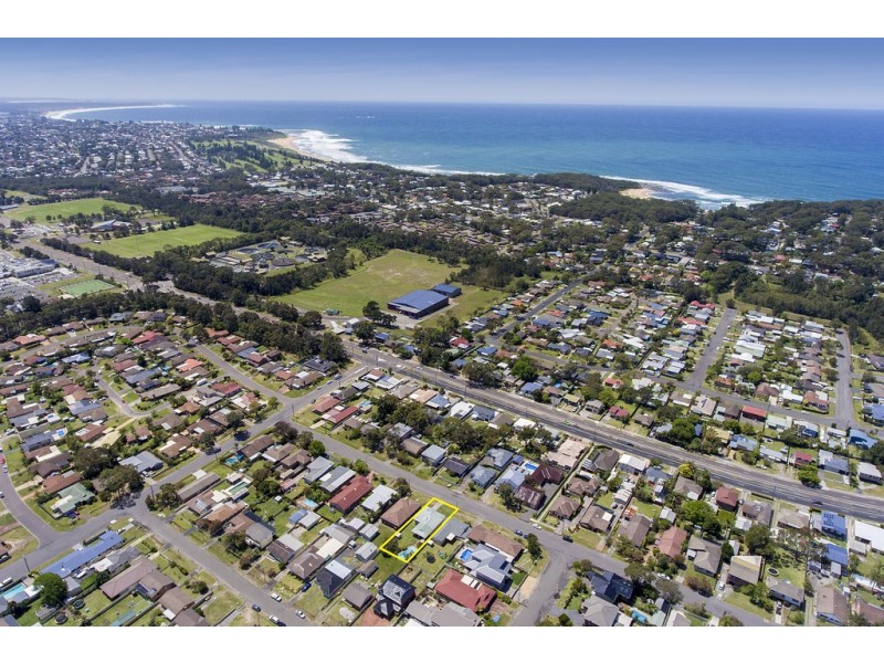 17 Germaine Avenue, Bateau Bay NSW 2261