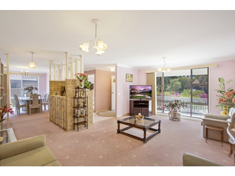 37 Murrumbidgee Crescent, Bateau Bay NSW 2261