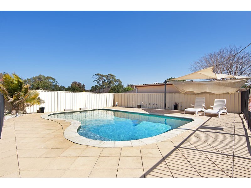 44 Marlowe Road, Bateau Bay NSW 2261