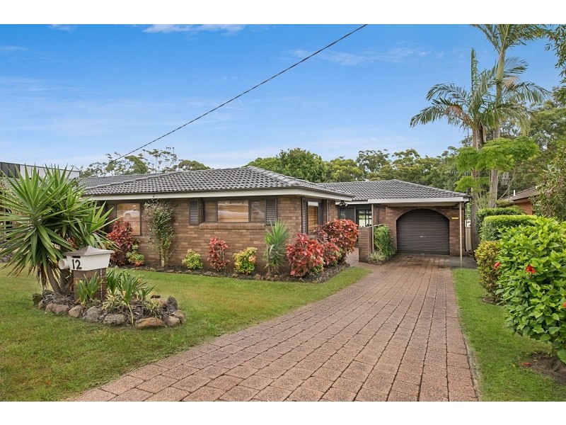 12 Marlowe Road, Bateau Bay NSW 2261