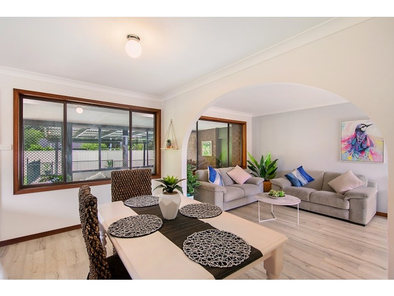 12 Marlowe Road, Bateau Bay NSW 2261
