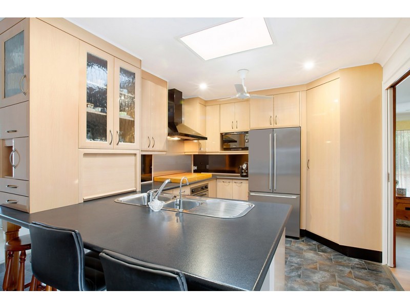 2 Glade Court, Glenning Valley NSW 2261