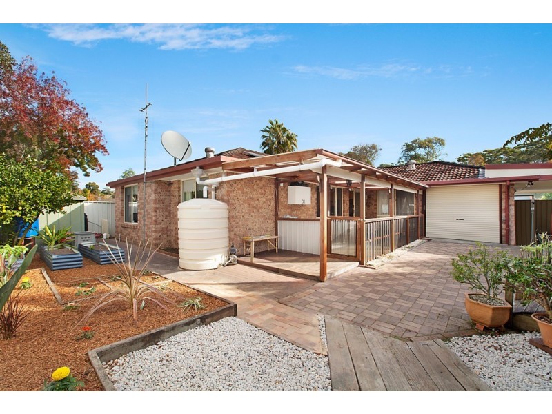 2 Glade Court, Glenning Valley NSW 2261