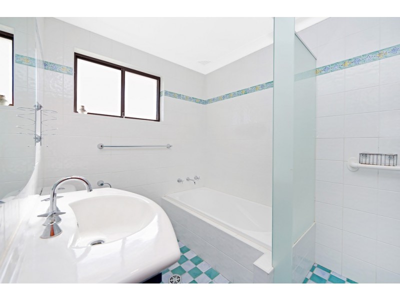 27 Turana Street, Killarney Vale NSW 2261