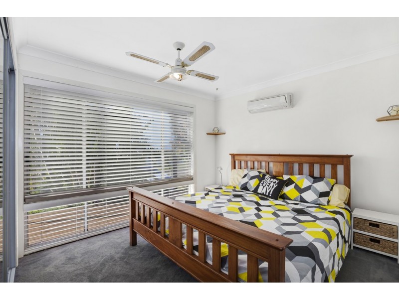 127 Eastern Road, Bateau Bay NSW 2261