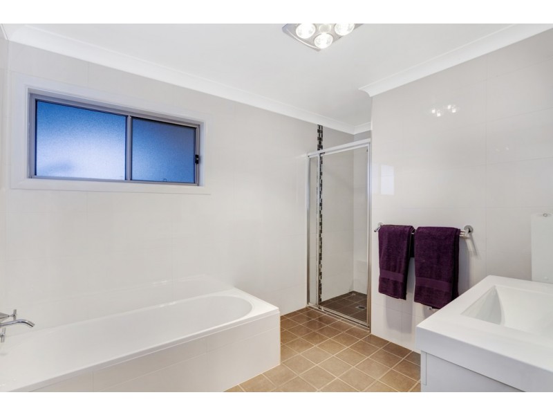 127 Eastern Road, Bateau Bay NSW 2261