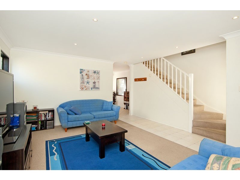 3/7 Yethonga Avenue, Blue Bay NSW 2261