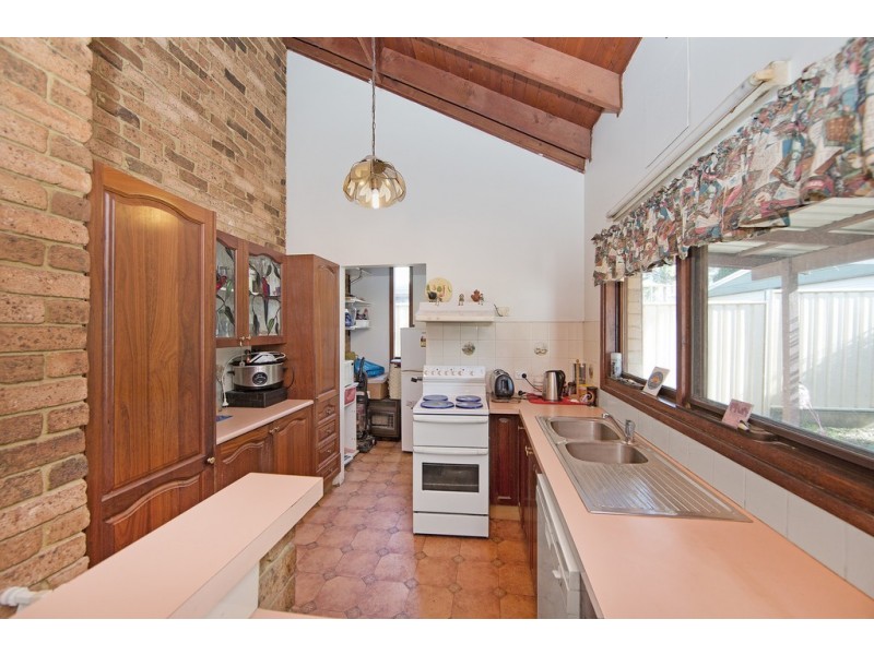 15 Geoffrey Road, Chittaway Point NSW 2261