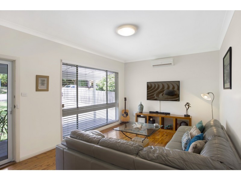 111 Lakin Street, Bateau Bay NSW 2261