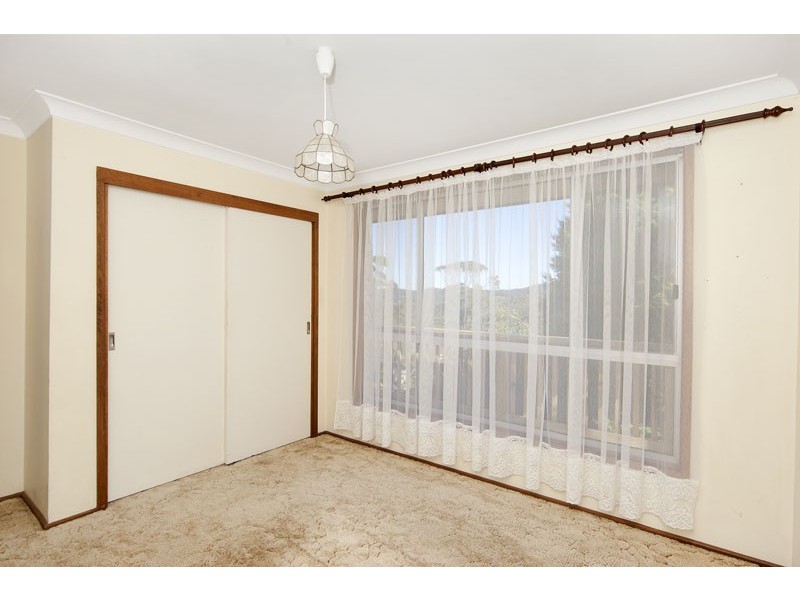 25 Masefield Avenue, Bateau Bay NSW 2261