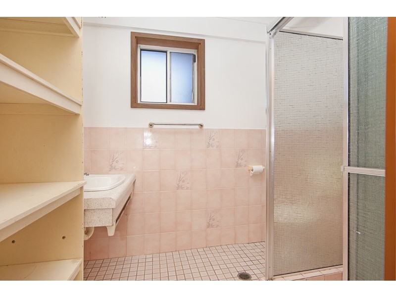 25 Masefield Avenue, Bateau Bay NSW 2261