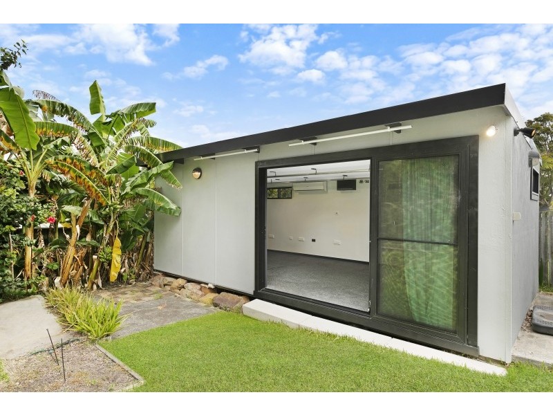 9 Keats Avenue, Bateau Bay NSW 2261