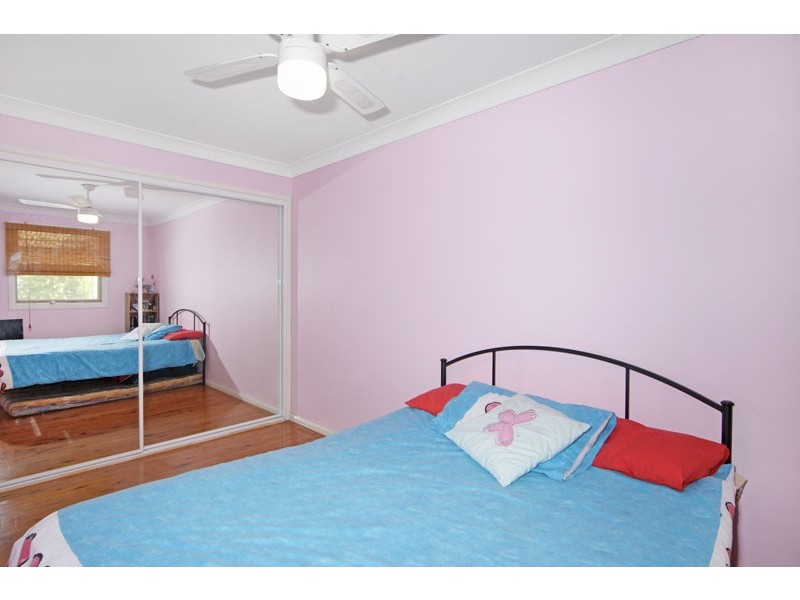 29 Laguna Parade, Berkeley Vale NSW 2261