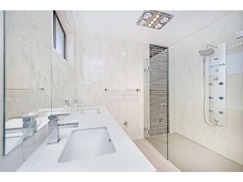 187 Bateau Bay Road, Bateau Bay NSW 2261