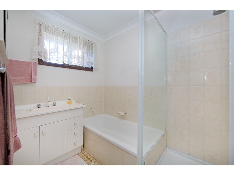 602 The Entrance Road, Bateau Bay NSW 2261