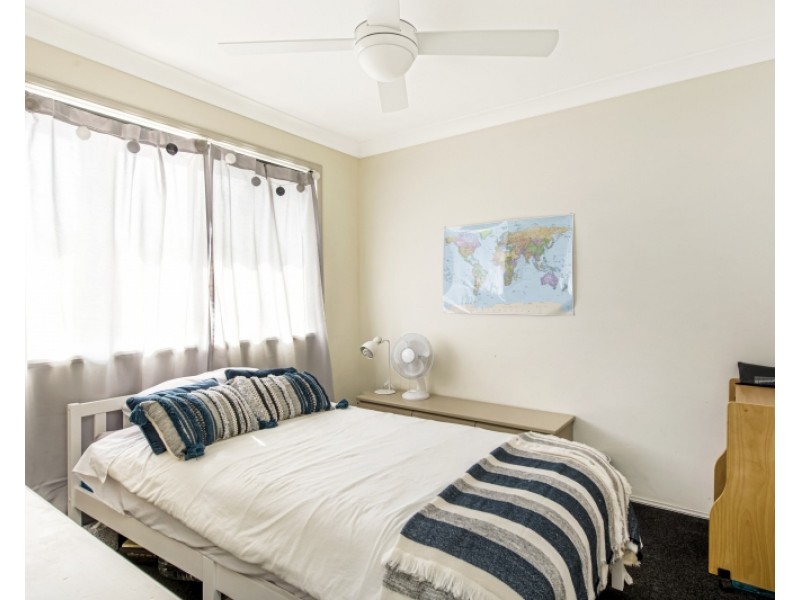 8 Harold Close, Bateau Bay NSW 2261