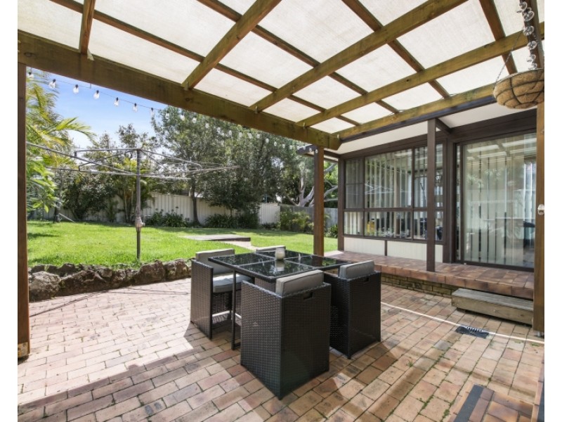 11 Margherita Avenue, Bateau Bay NSW 2261