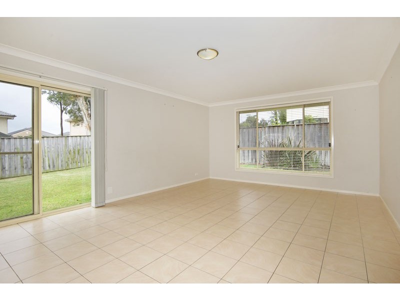 25 Passage Road, Bateau Bay NSW 2261