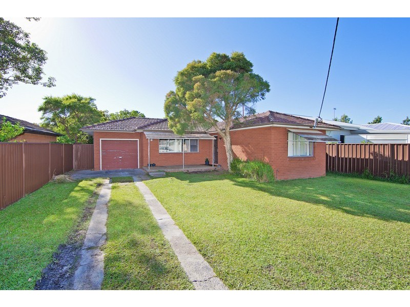 2 Tasman Avenue, Killarney Vale NSW 2261