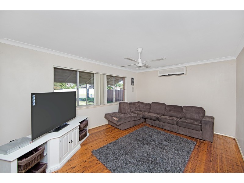 2 Tasman Avenue, Killarney Vale NSW 2261