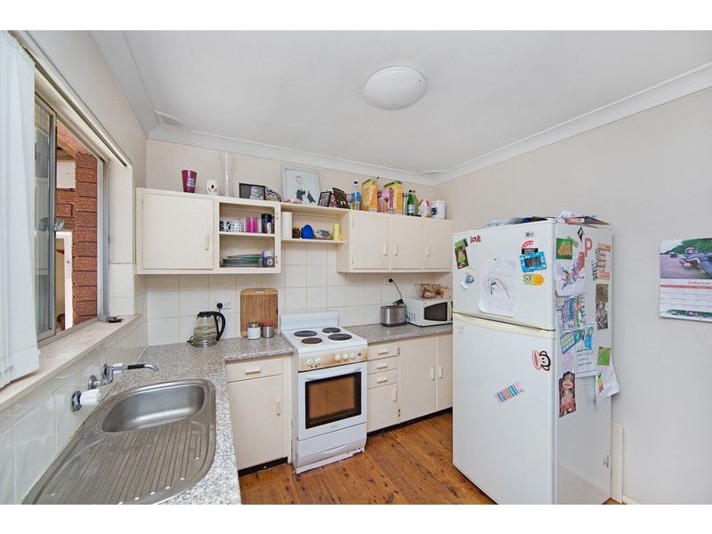 2 Tasman Avenue, Killarney Vale NSW 2261