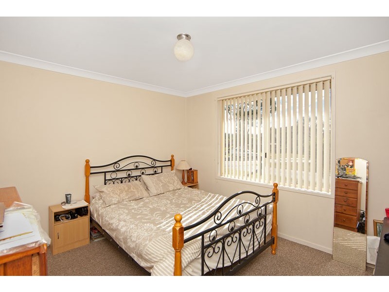 18 Adrian Close, Bateau Bay NSW 2261