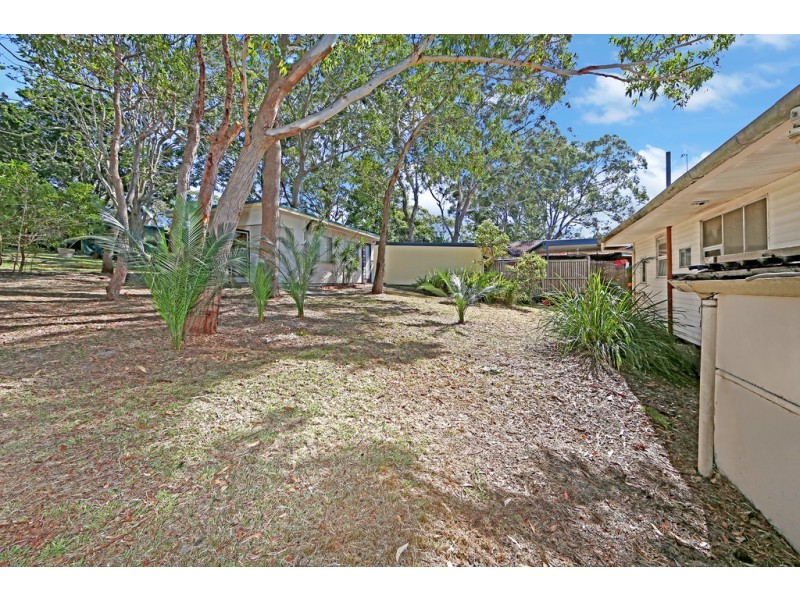 17 Burrawong Street, Bateau Bay NSW 2261