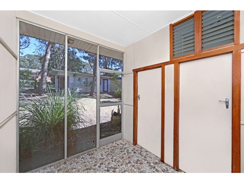 17 Burrawong Street, Bateau Bay NSW 2261