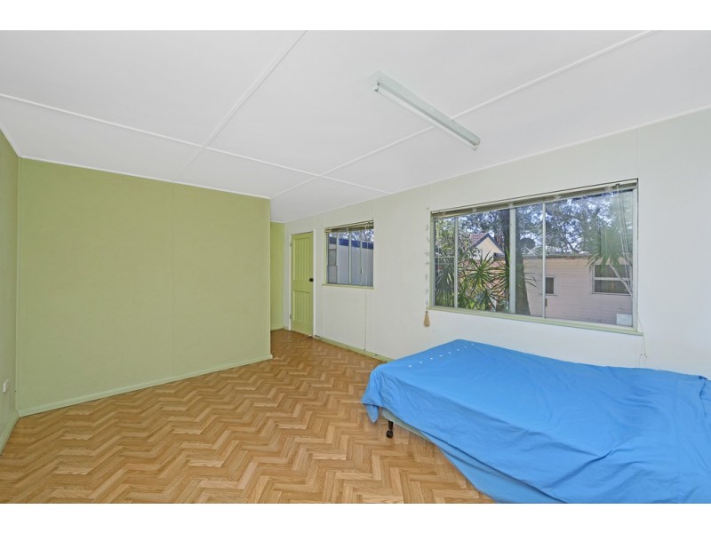 17 Burrawong Street, Bateau Bay NSW 2261