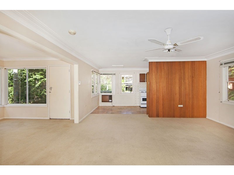 6 Burrawong Street, Bateau Bay NSW 2261