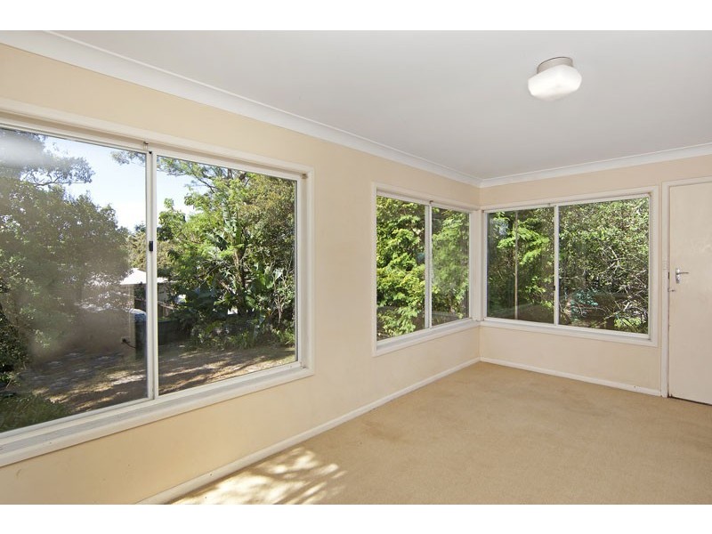 6 Burrawong Street, Bateau Bay NSW 2261