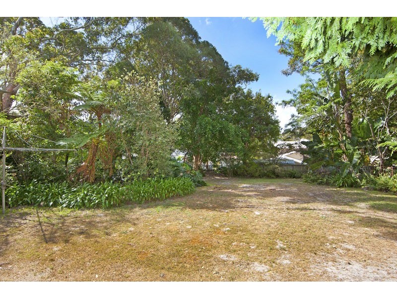 6 Burrawong Street, Bateau Bay NSW 2261