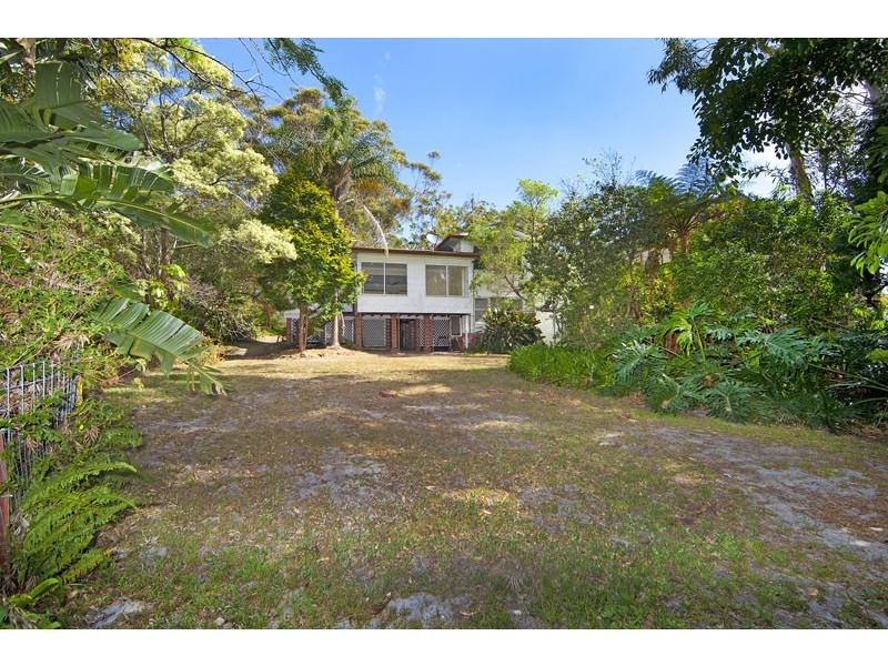 6 Burrawong Street, Bateau Bay NSW 2261