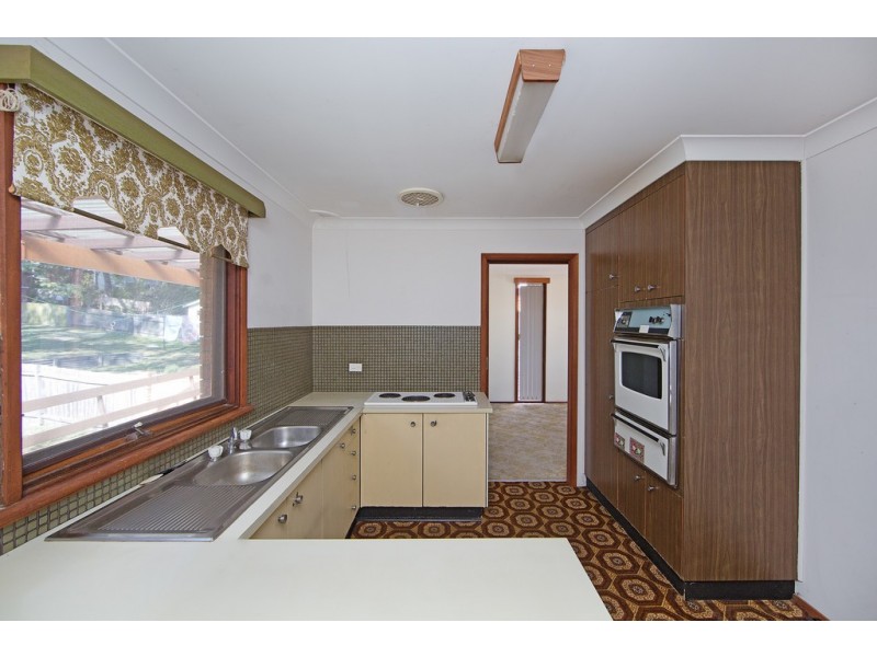 80 Lakin Street, Bateau Bay NSW 2261