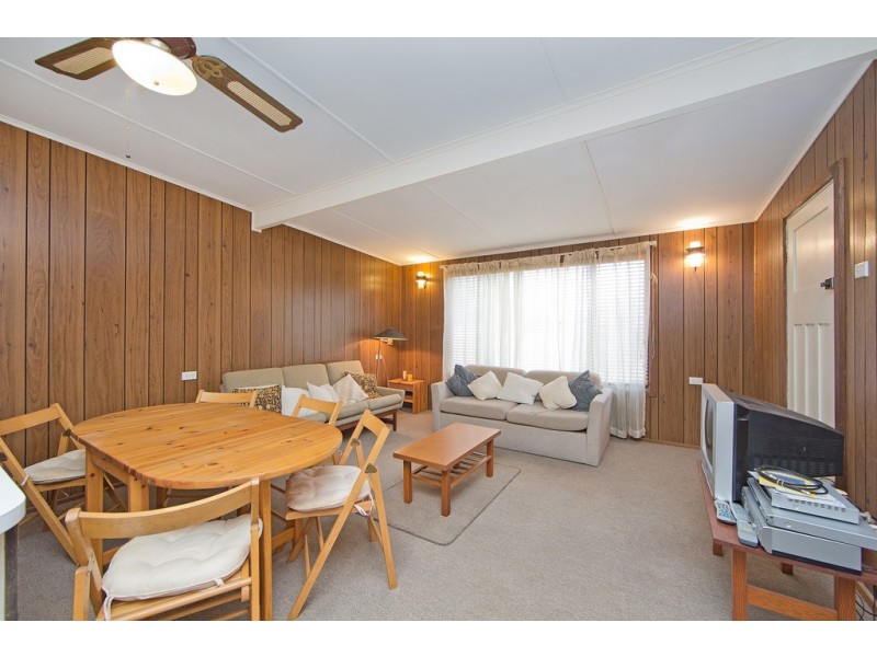 18 Patstone Street, Bateau Bay NSW 2261