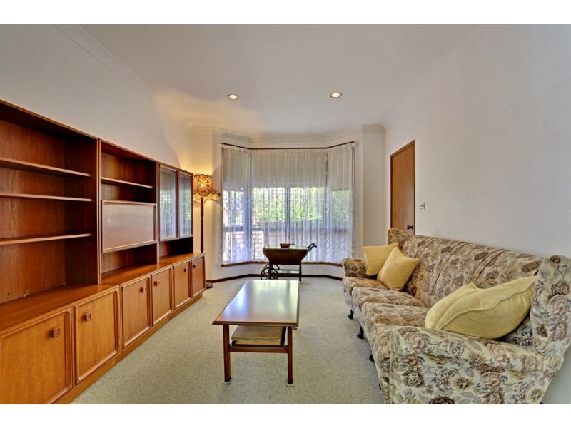 19 Wordsworth Avenue, Bateau Bay NSW 2261