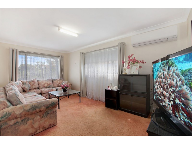 1 Namoi Close, Bateau Bay NSW 2261