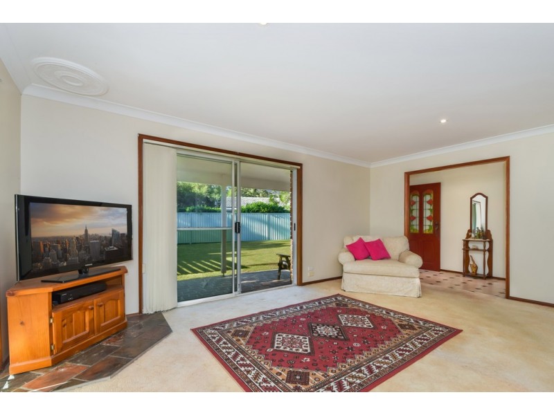 22 Murrumbidgee Crescent, Bateau Bay NSW 2261