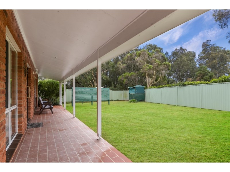 22 Murrumbidgee Crescent, Bateau Bay NSW 2261