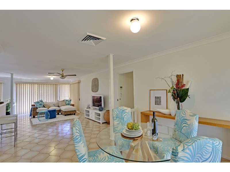 21 Namoi Close, Bateau Bay NSW 2261