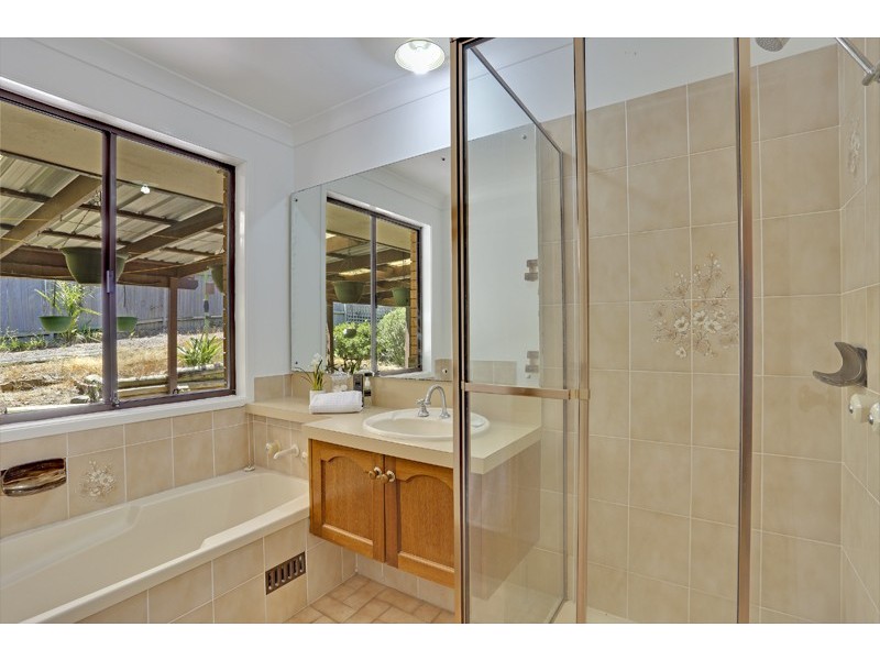 21 Namoi Close, Bateau Bay NSW 2261