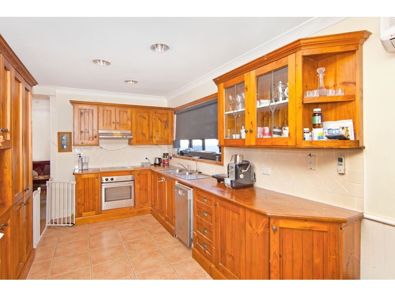 22 Platypus Road, Berkeley Vale NSW 2261