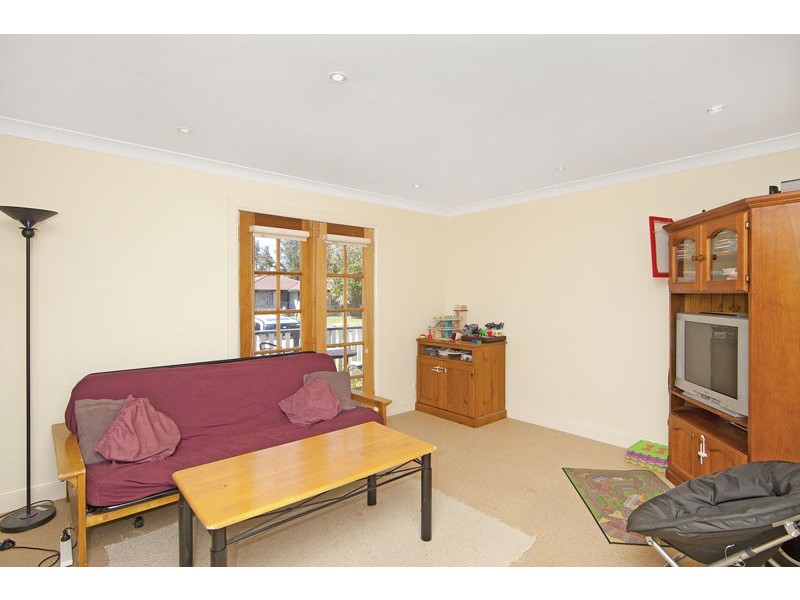 22 Platypus Road, Berkeley Vale NSW 2261