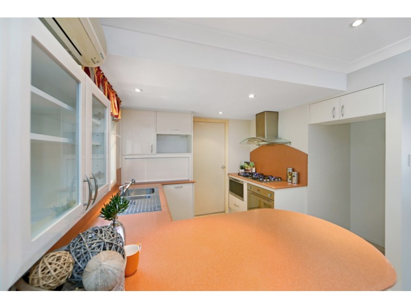 20 Lisa Close, Bateau Bay NSW 2261