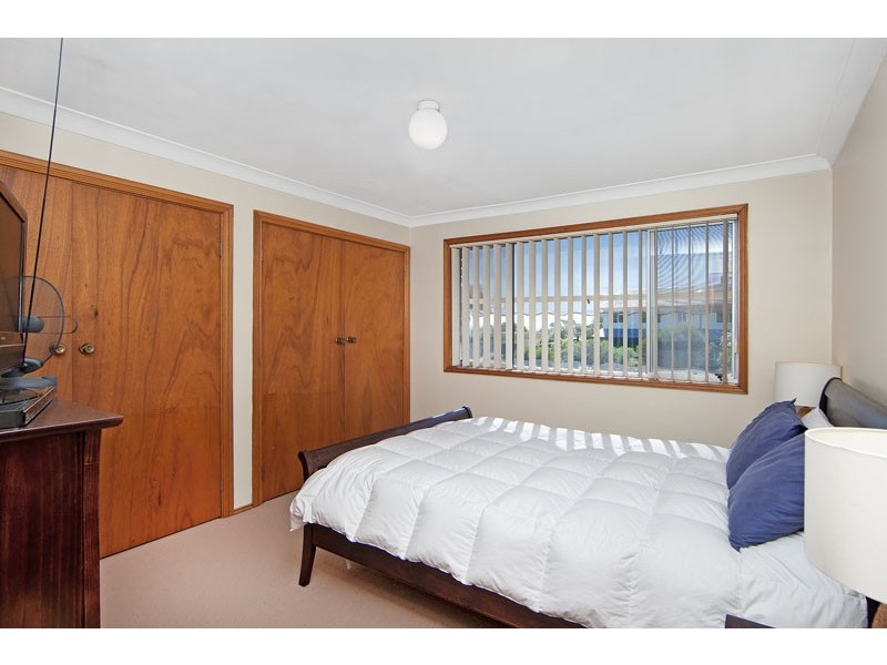 10 Caloola Close, Bateau Bay NSW 2261