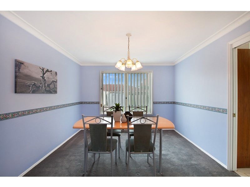 13 Macintyre Street, Bateau Bay NSW 2261