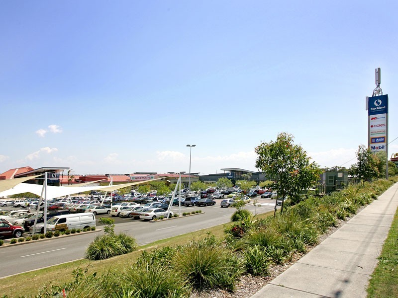 13 Macintyre Street, Bateau Bay NSW 2261